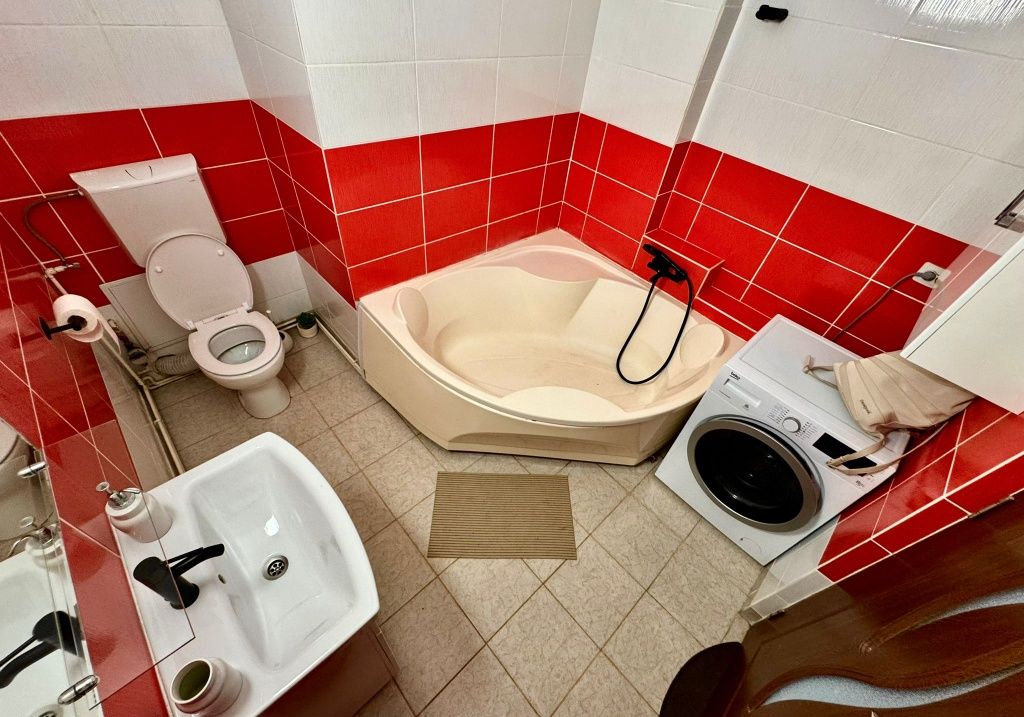 De închiriat apartament 2  camere • 45 mp • Borhanci • garaj subteran