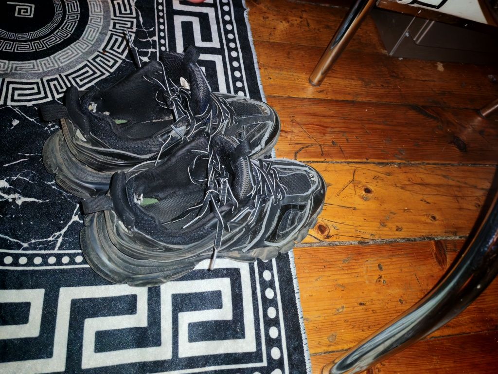 Balenciaga Track 43