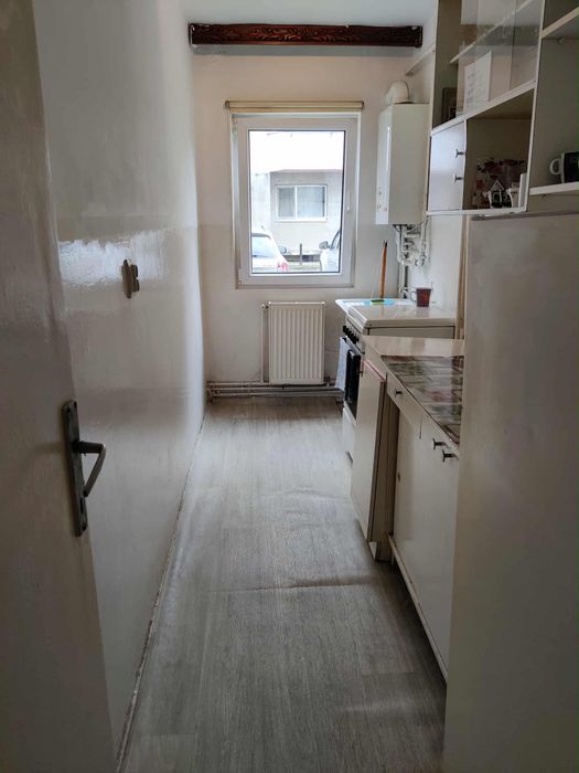 Particular vând garsonieră decomandata in Bartolomeu pe str Lânii