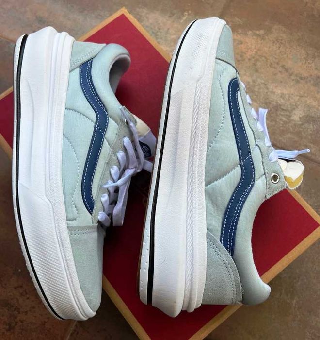 Чисто нови маратонки VANS