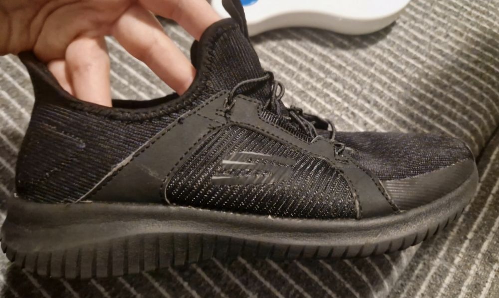 Adidasi Skechers marime 37