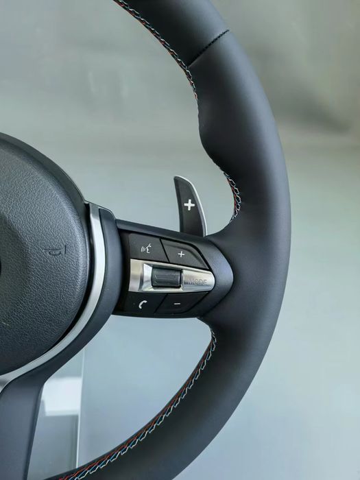 Volan BMW M cu padele