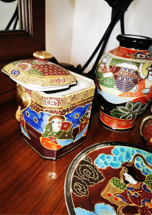 Антикварен японски фин порцелан Сацума  купа за чай ориз дръжка капак