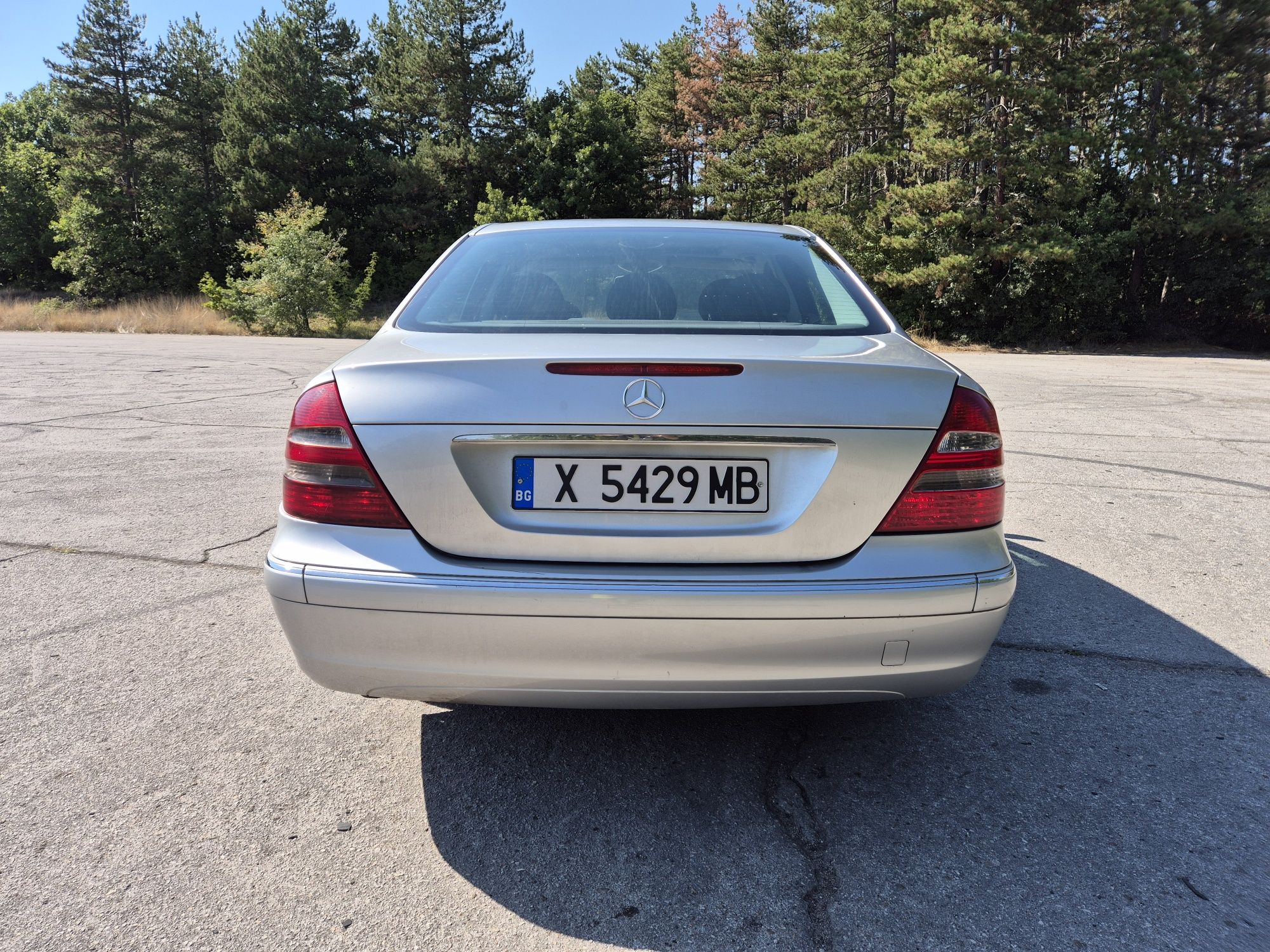 Mercedes E-Class W211