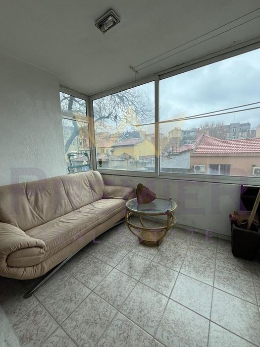 Дава се под наем Двустаен апартамент в Варна, Колхозен пазар - 60 кв.м за 433.5 € - Снимка #11