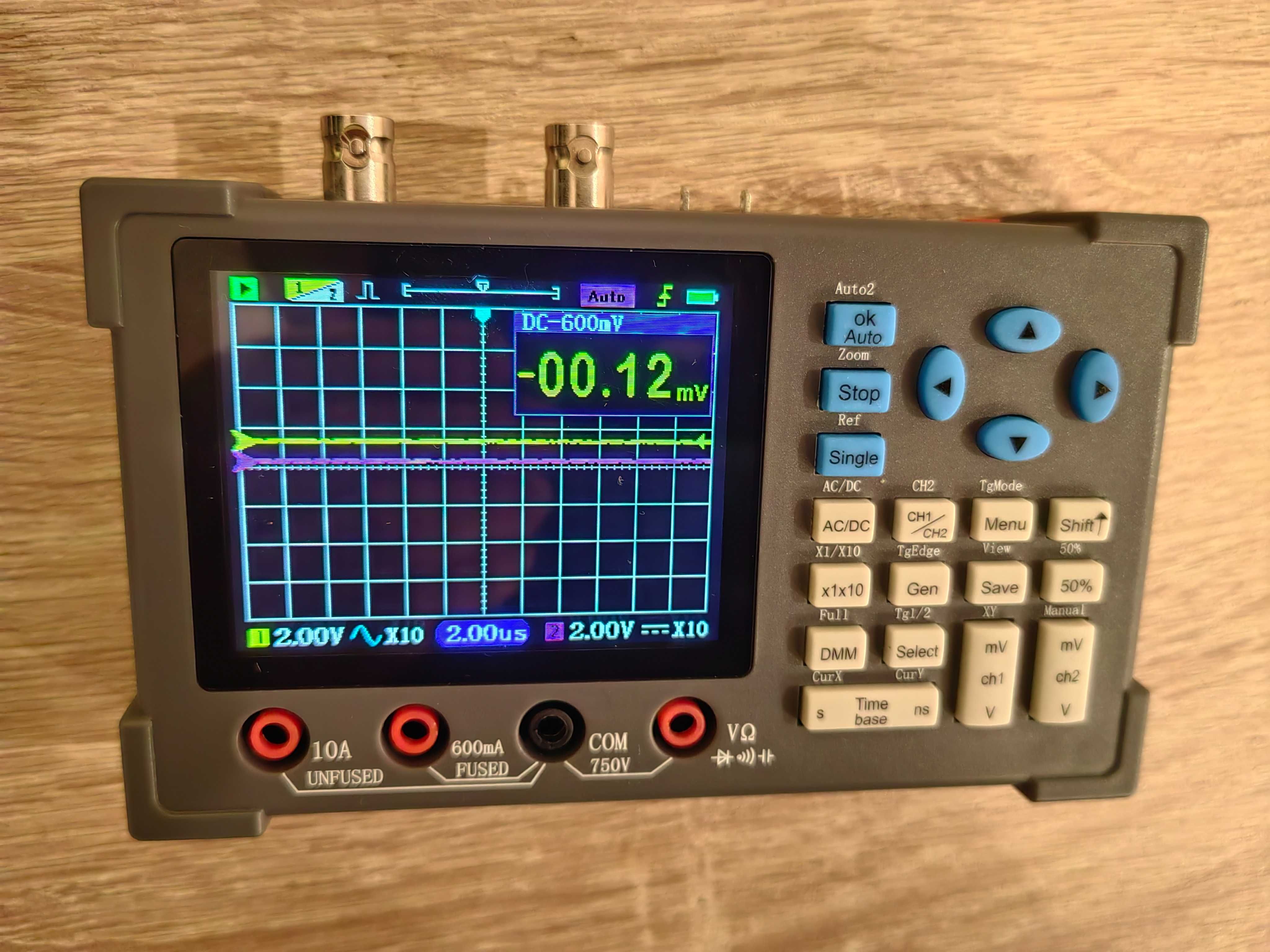 Осцилоскоп 120 Mhz , цифров ,  с генератор на  честоти
