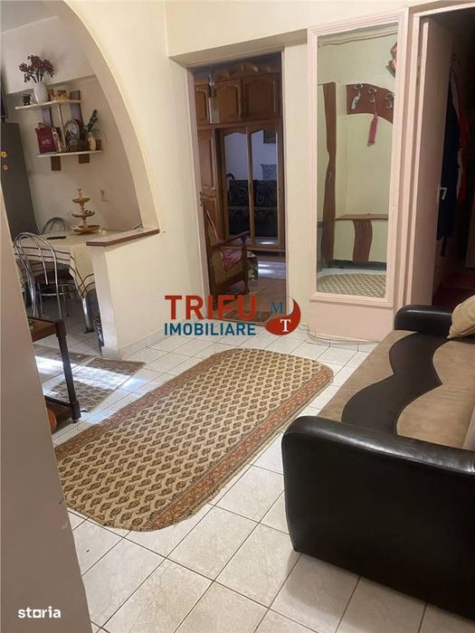 Garsonieră decomandată, parter, zona Cetate