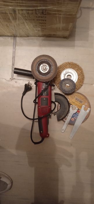 Болгарка для работ по металлу смотрите фото