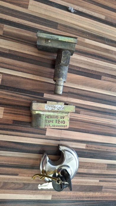 Incuietoare cupla carlig rulota