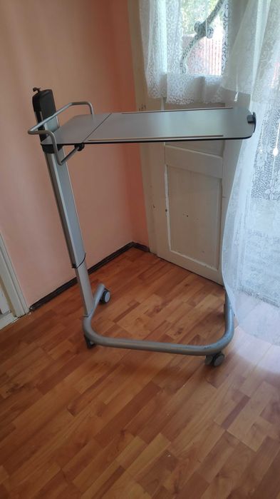 Masa spital pliabila ingrijire bolnavi