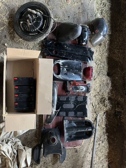 ЦЕНА ЗА ВЕСЬ СКУТЕР / запчасти в отличном состоянии ездил семь месяцев