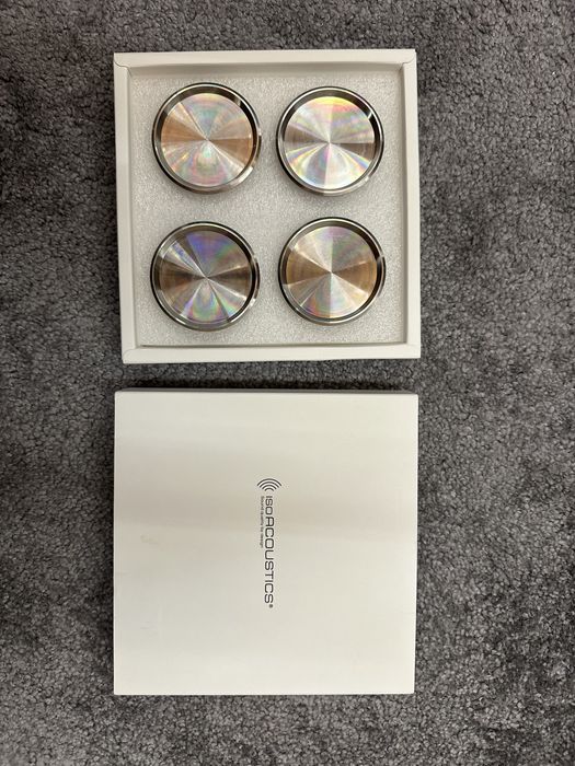 Продавам Isoacoustics GAIA I (4бр.) до 105кг, аудиофилски крака
