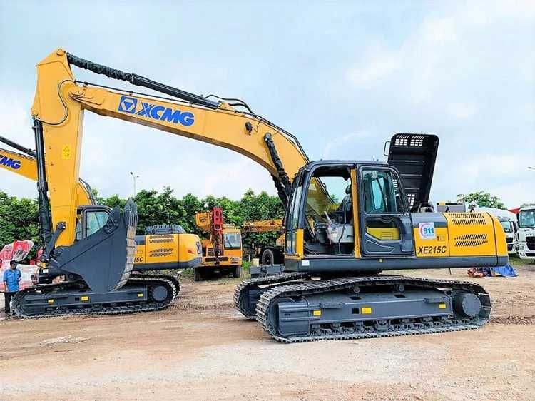 Гусеничный экскаватор UZXCMG XE215C Куб 1,0 Длина стрелы 9,6 м