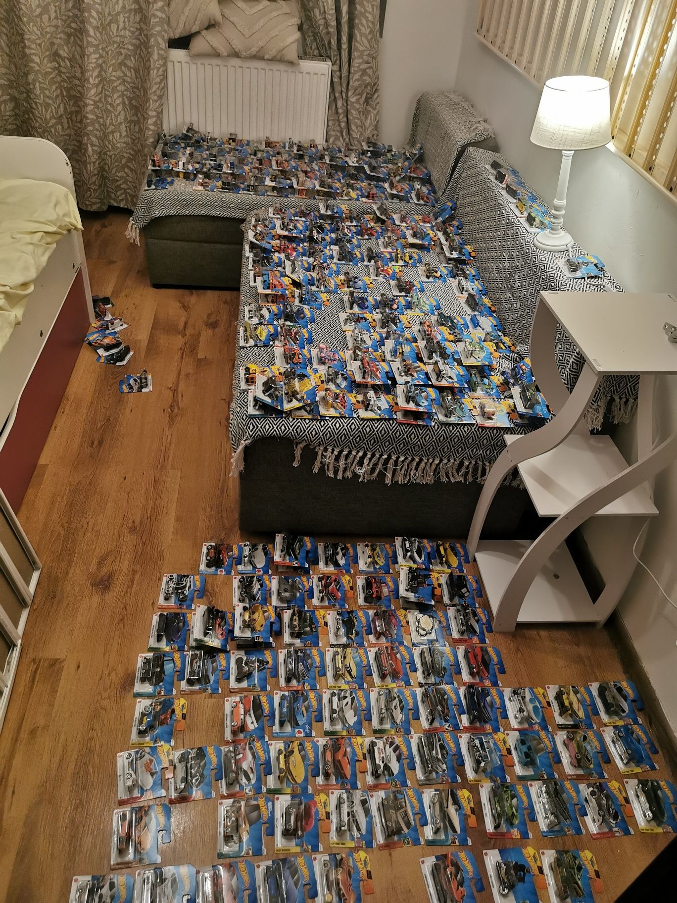 Se vând 200 dubluri