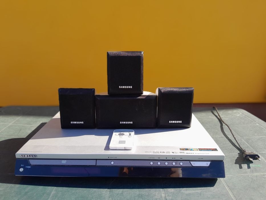 Vând sistem homa samsung