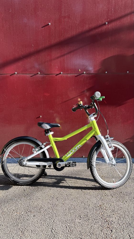 Bicicleta WOOM 3 AUTOMAGIC LIME, NOUA, cric+aparatori+sonerie