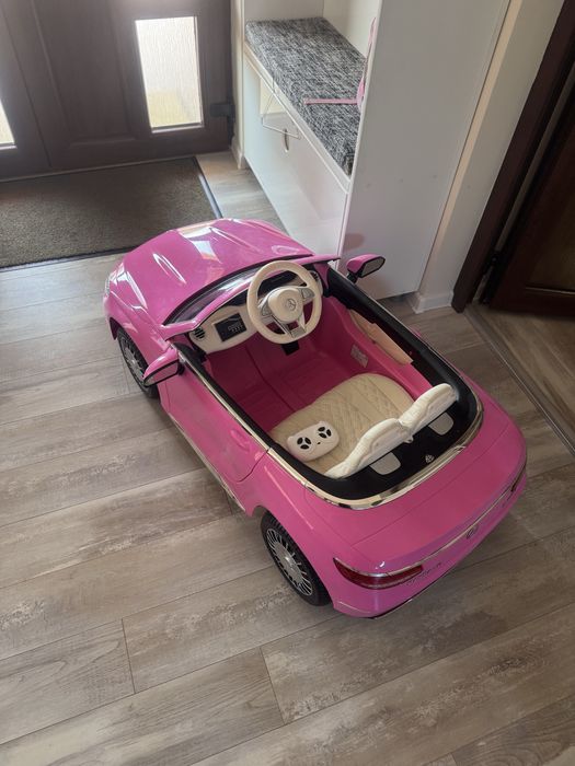 Masinuta pentru fetite