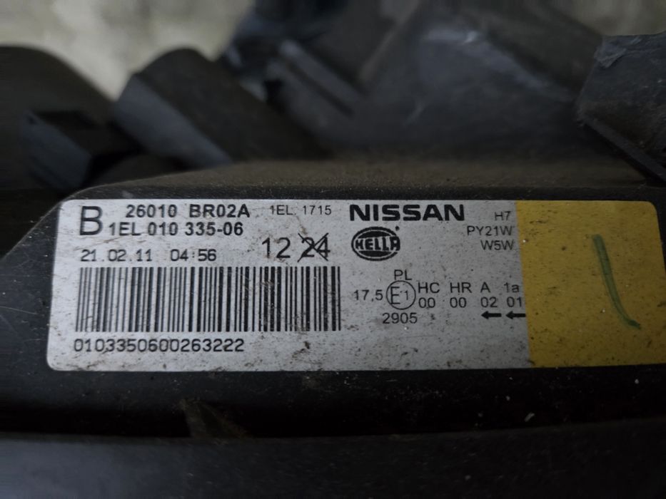 Десен фар nissan Qashqai 2011г.