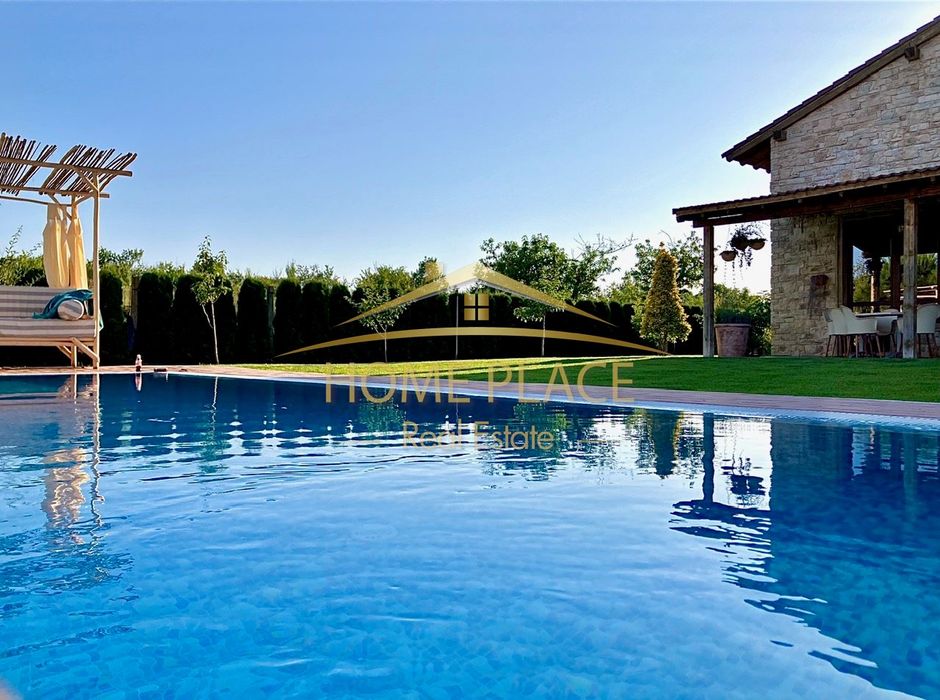 Продава се Къща в с. Приселци, Област Варна - 330 кв.м за 1455 €/кв.м - Снимка #2