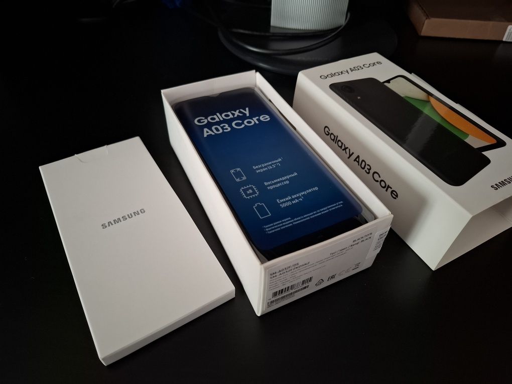 Продам смартфон Samsung  A03 Core