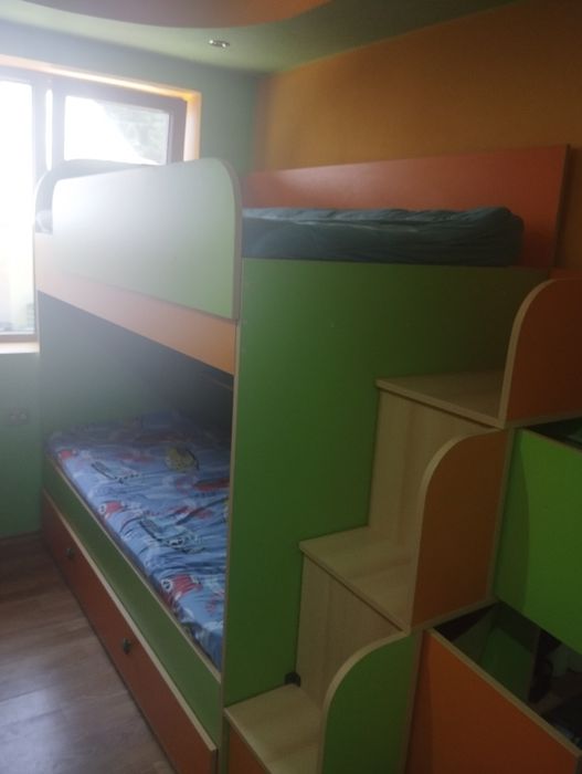 Pat Paturi supraetajat pt 2 copii