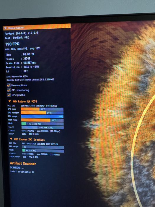 PC Gaming Ryzen 7 9800X3D / RX 9070 / 32 GB DDR5 6400 CL32 / 2TB SSD