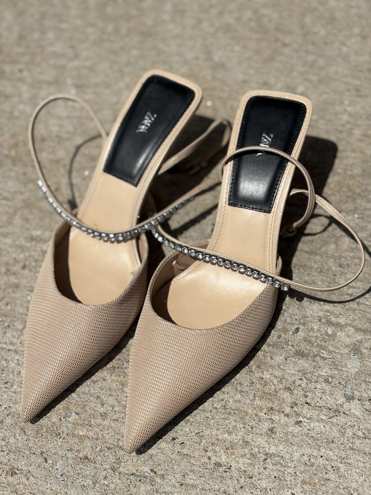 Обувки на ток Zara