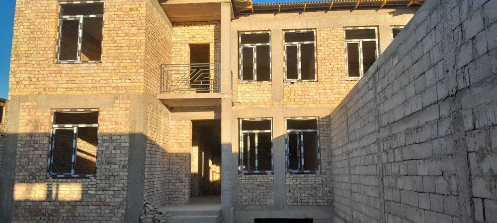 3 so'tixli, 2 ta Korobka Kottej sotiladi