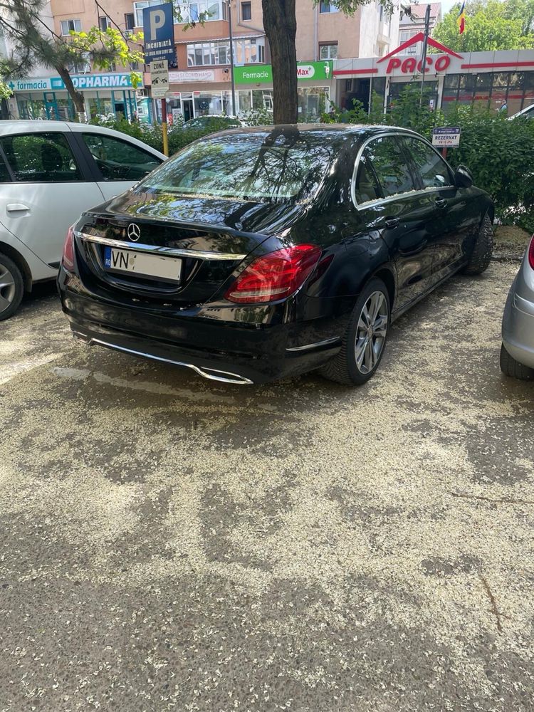 Mercedes C220 Interior Crem Camera