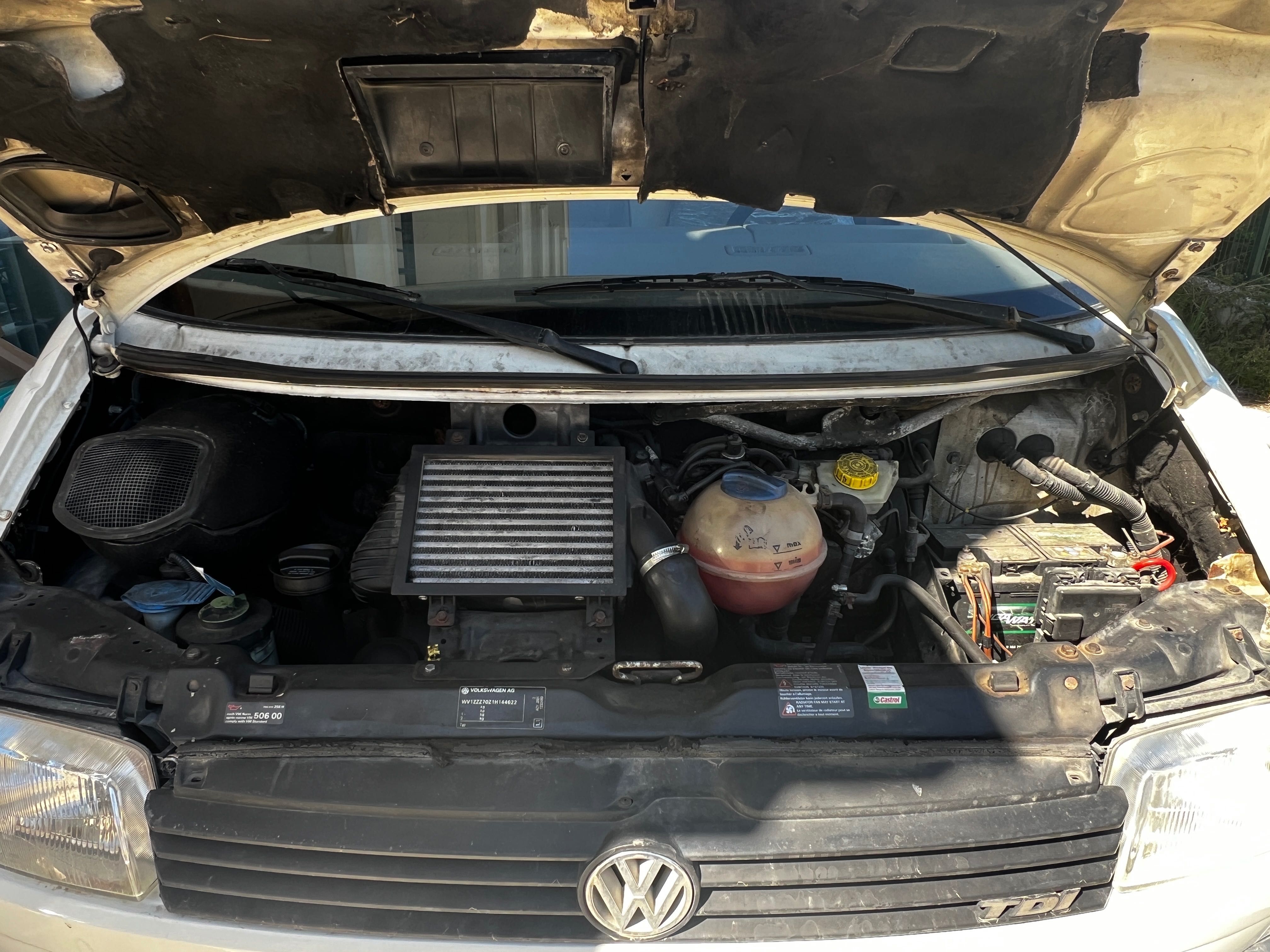 VW Transporter T4 2001год. 2.5TDI 102ps
