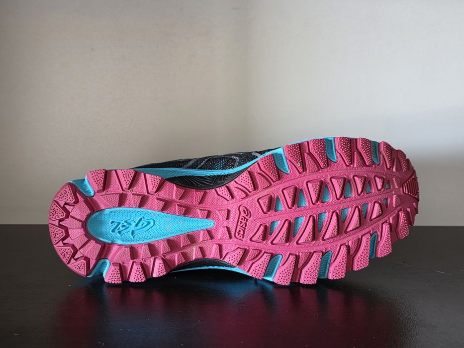 Asics Gel Fuji Attack Gore-Tex 41.5номер 26см Стелка Като Нови