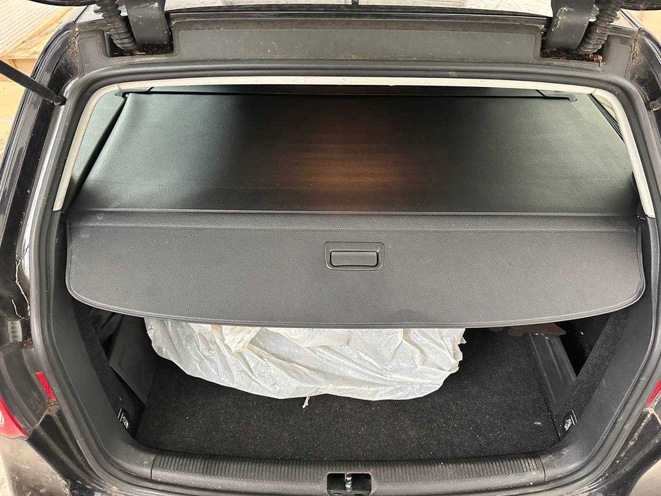 Rulou porbagaj culoare neagra vw passat b6 break model 2009