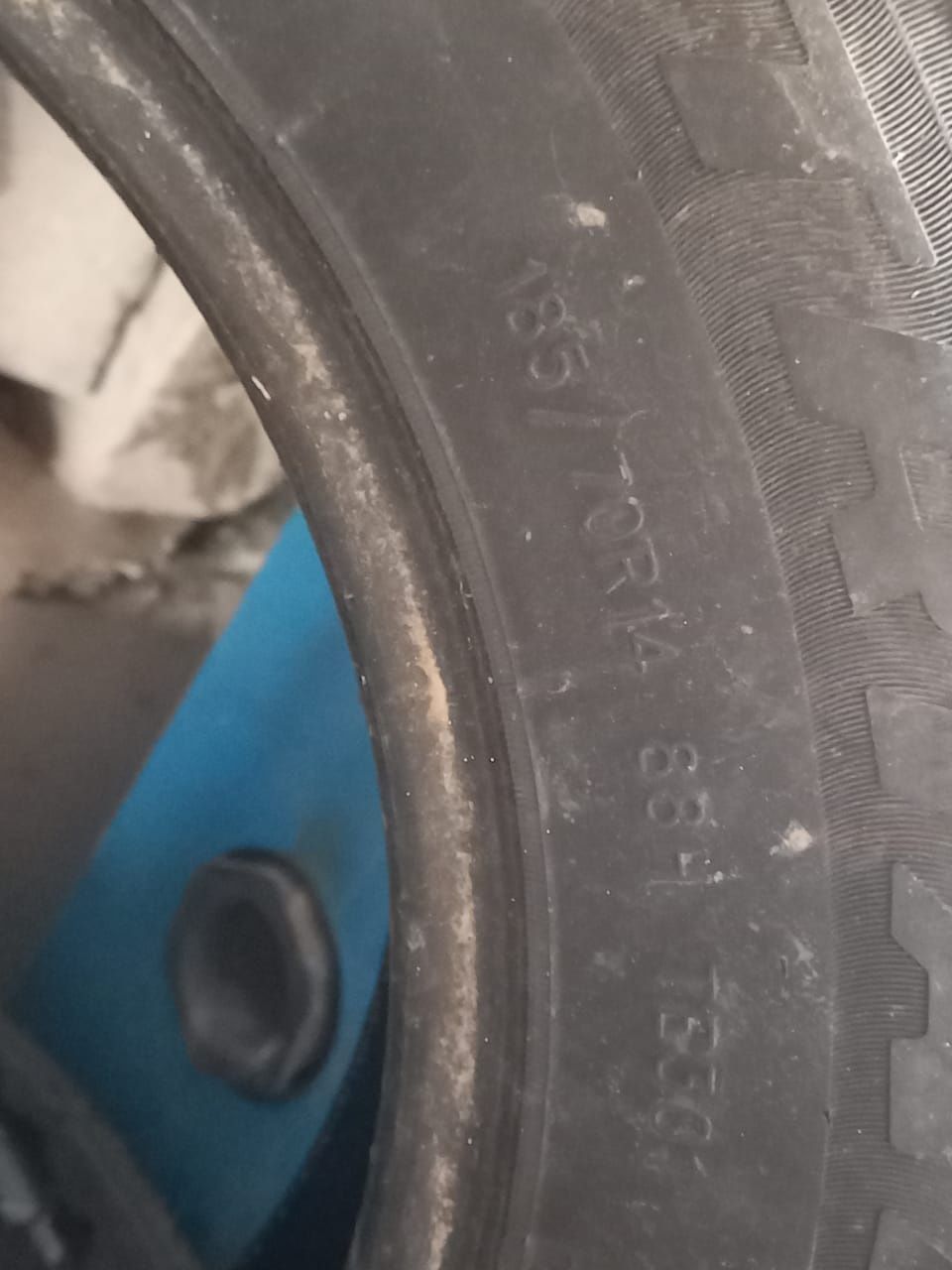 Донгелектер  185/70R14