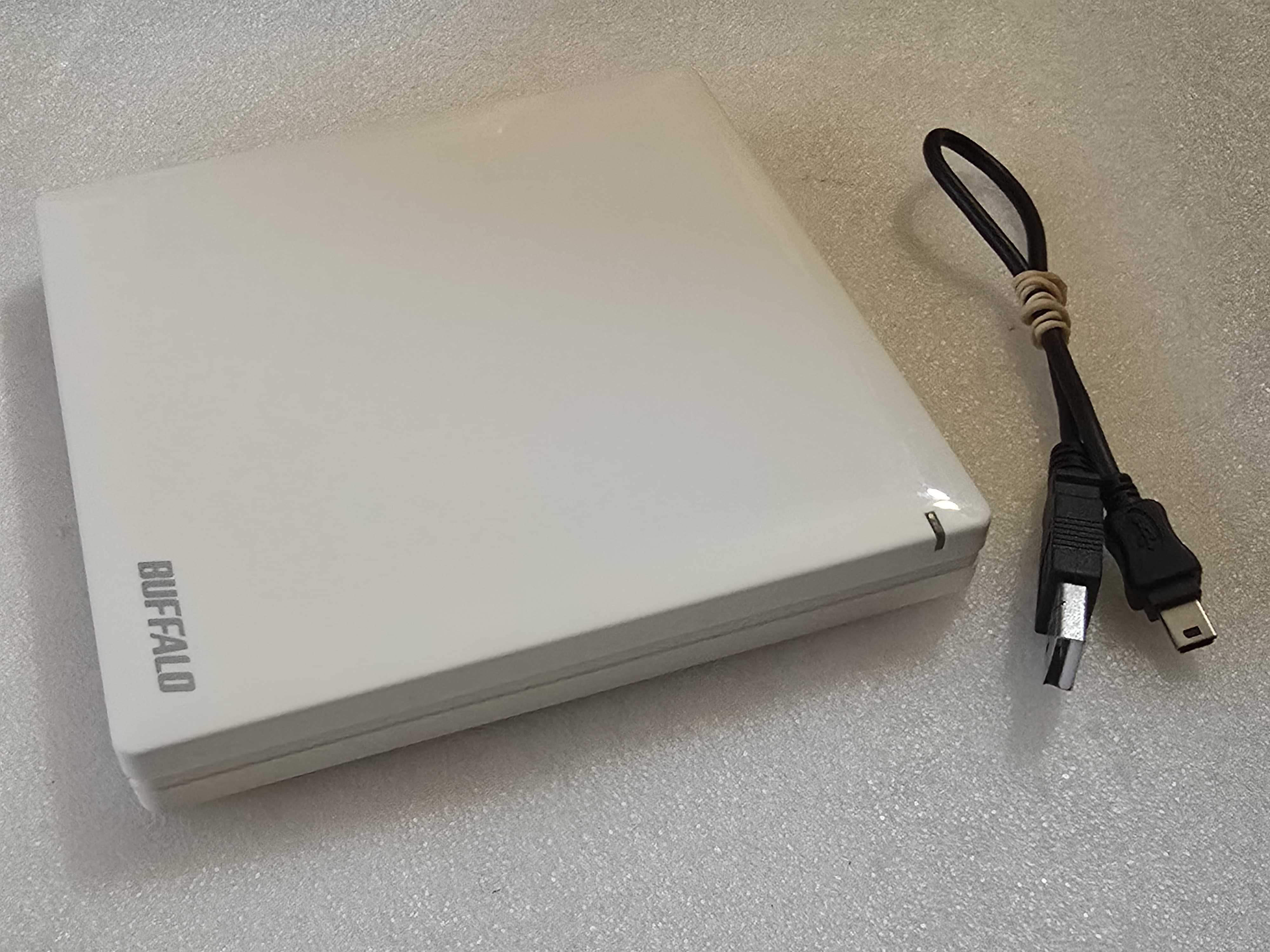 DVD Writer extern BUFFALO Slim, 8x, USB 2.0, Alb, Retail - poze reale