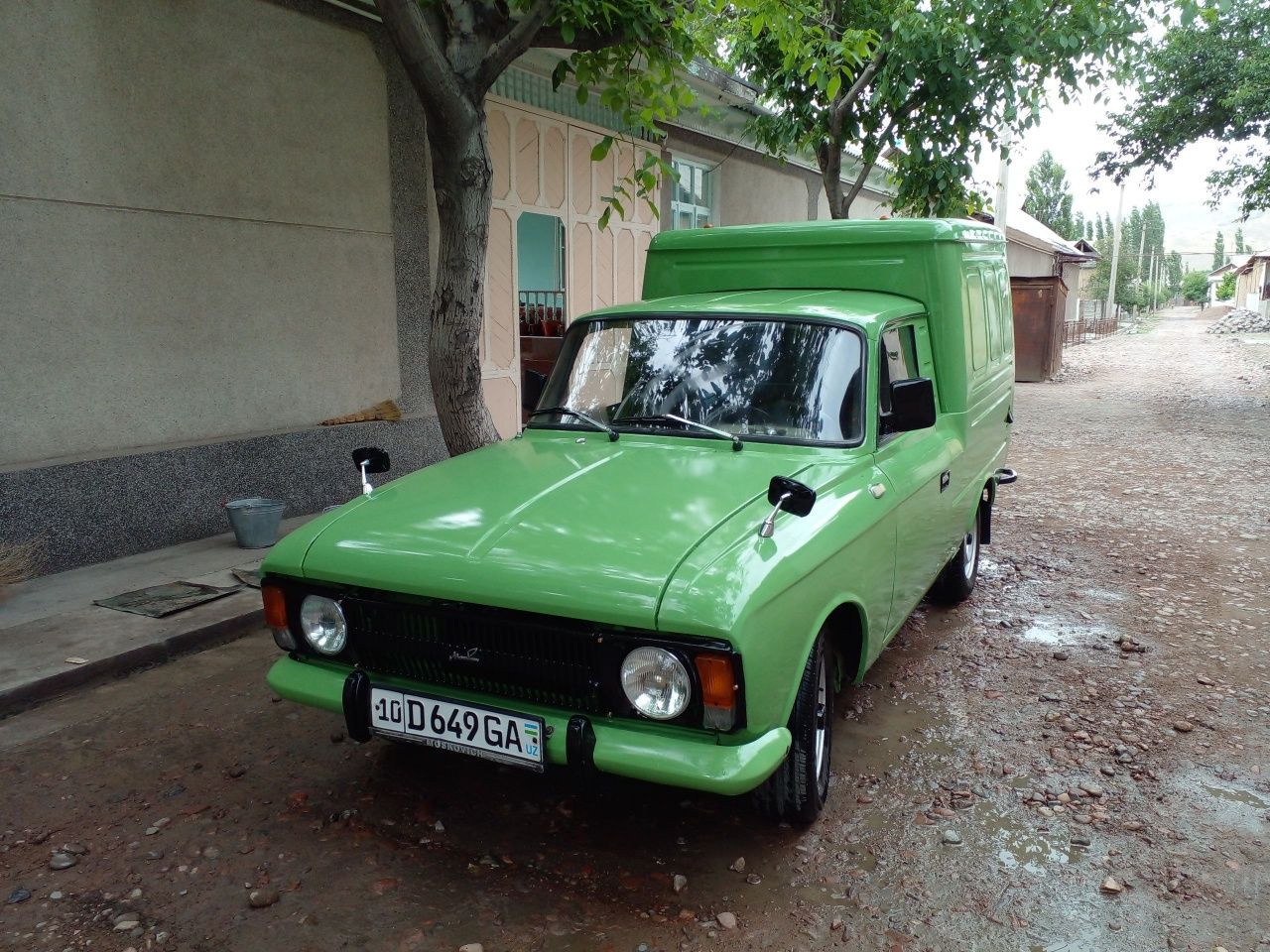 Автомашина москович