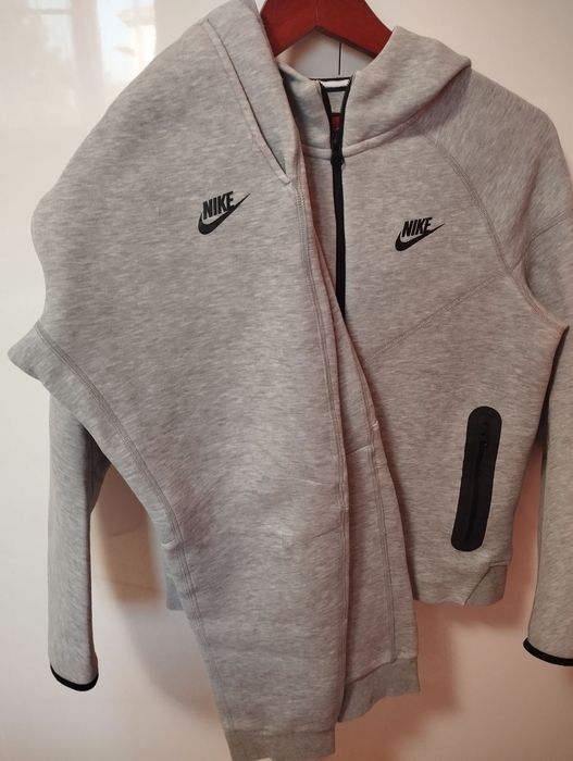Nike tech fleece оригинален юношески спортен екип