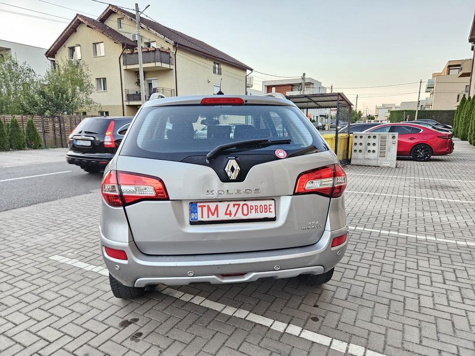 Renault  koleos an 2008 motor 2.0 dci tractiune 4x4 cutie manuala
