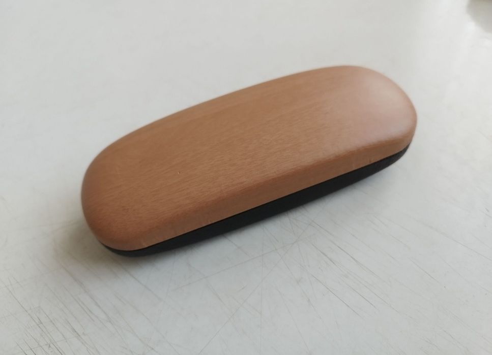 Слънчеви очила GANT, калъф за очила