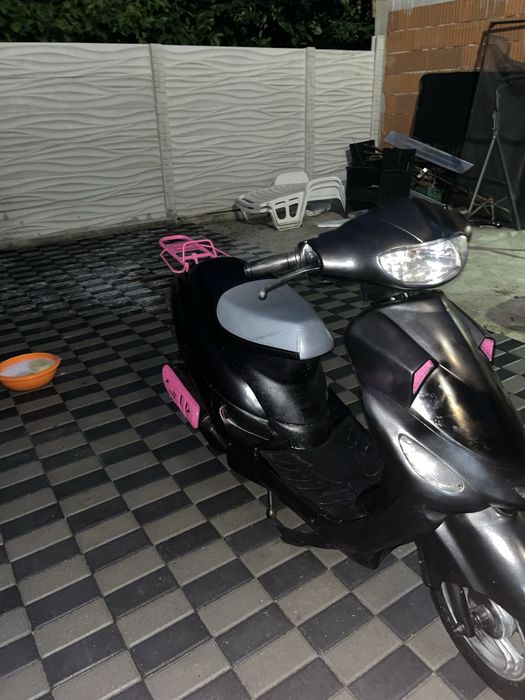Scuter chinezesc 49cc