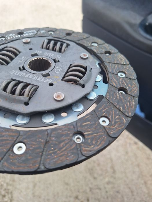 Феродов Диск Luk  Нов Nissan Micra K12 1,4 Benzin 2002-2010 Година