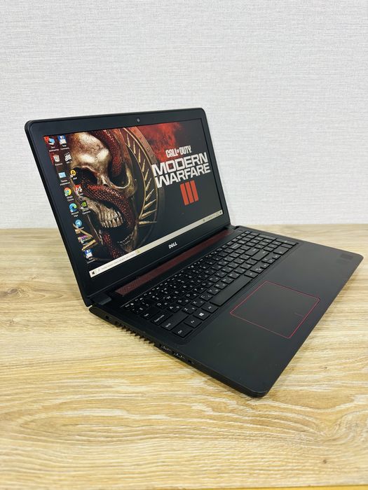 Недорого DELL Core i5+GTX960-4 ГБ Мощный, Игровой ноутбук для Игр