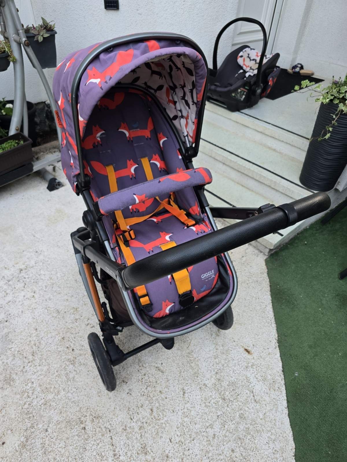 Cosatto Количка Giggle Quad 3 в 1 CHARCOAL MISTER FOX

Шаси