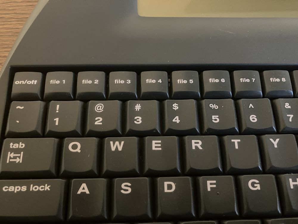 Neo Alphasmart masina de scris electronica