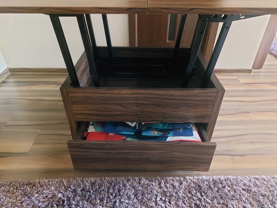 Vând masa extensibila