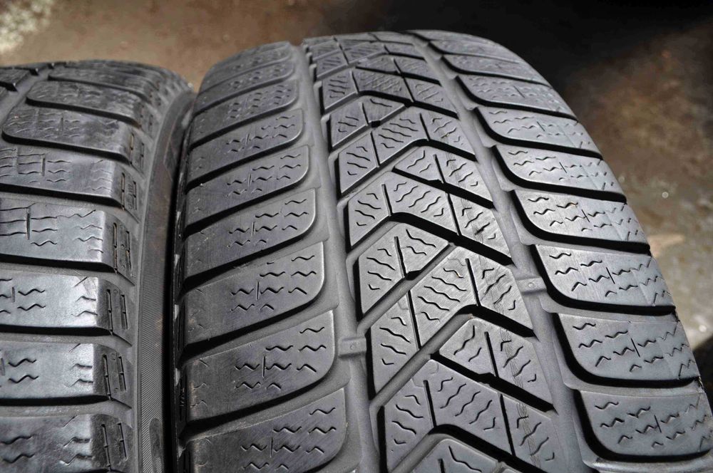 SET 4 Anvelope Iarna 225/50 R18 PIRELLI Sottozero 3 95H - Runflat