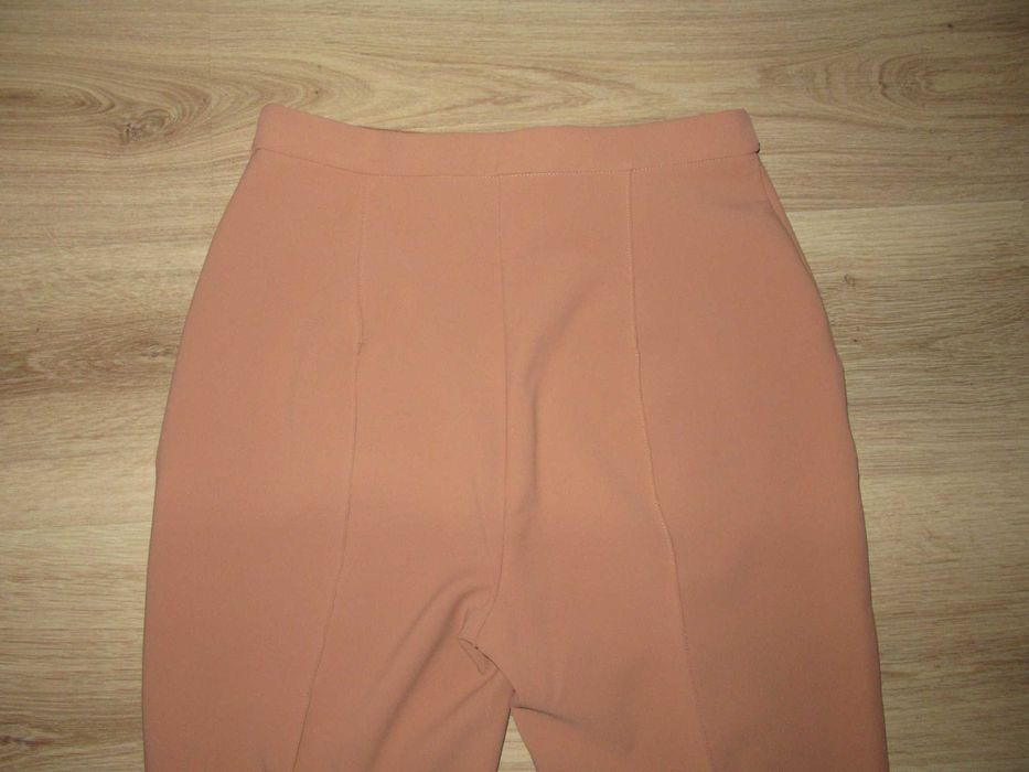 ELISABETTA FRANCHI--Оригинален панталон--М/L номер-НОВ!!