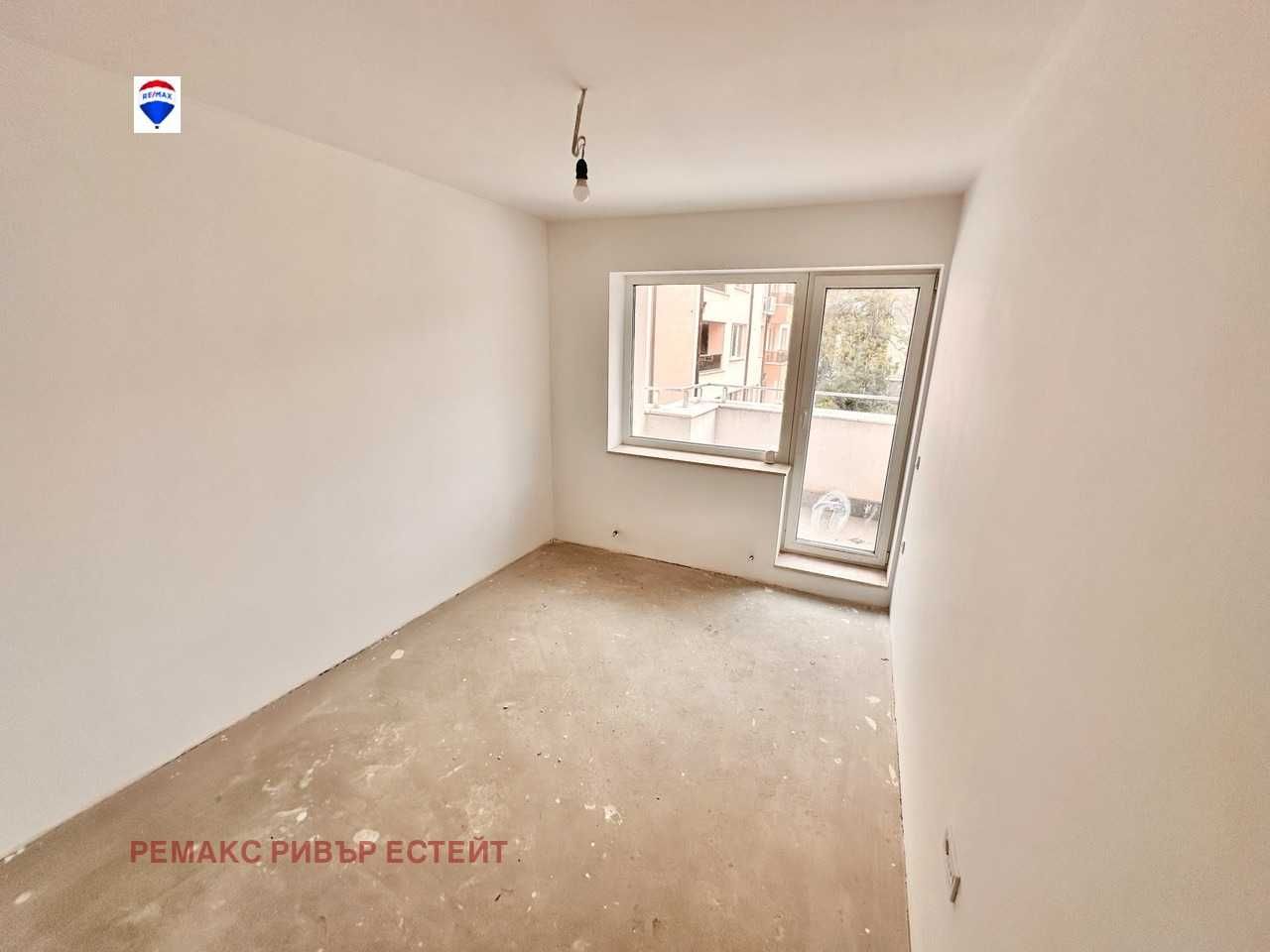 Продава се Тристаен апартамент в Русе, Хъшове - 100 кв.м за 1339 €/кв.м - Снимка #1