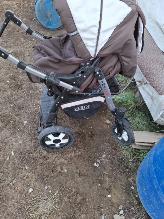 Отдам  даром коляску