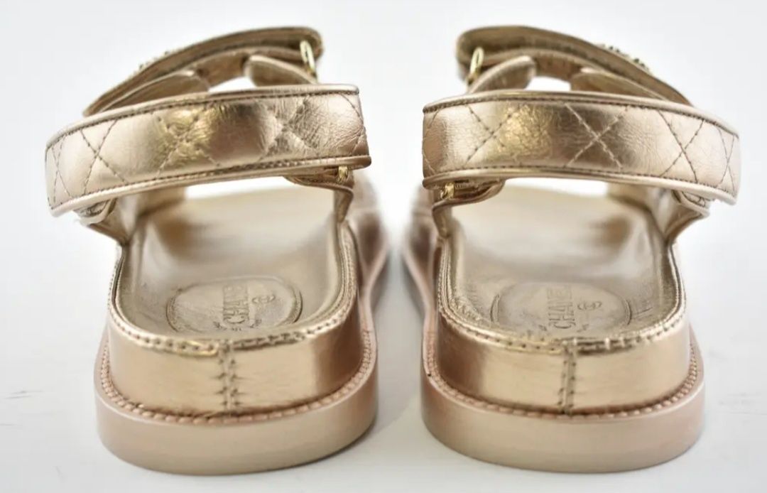 Chanel -gold leather sandals,н.37