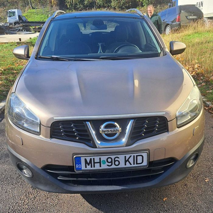 Nissan Qashqai  2012